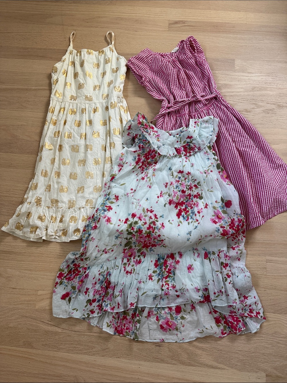 Lot of girls summer dresses - size 7/8